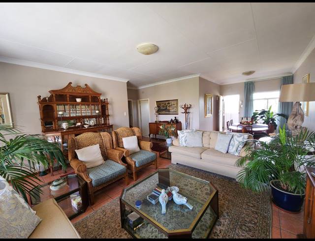 3 BEDROOM TOWNHOUSE FOR SALE IN THREE RIVERS PROPER